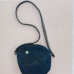 Elegant Navy Leather Crossbody Bag
